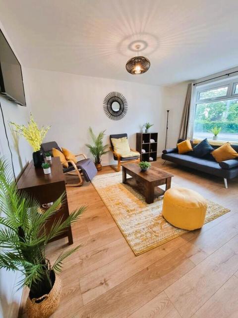 3BR House-Apartment-Free Parking-Manchester Airport