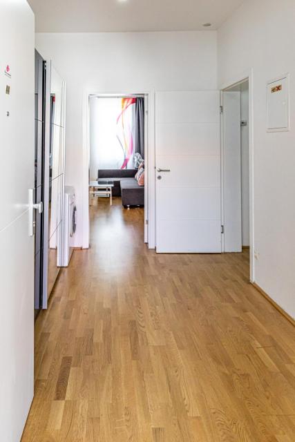 Ley City Apartments 1200