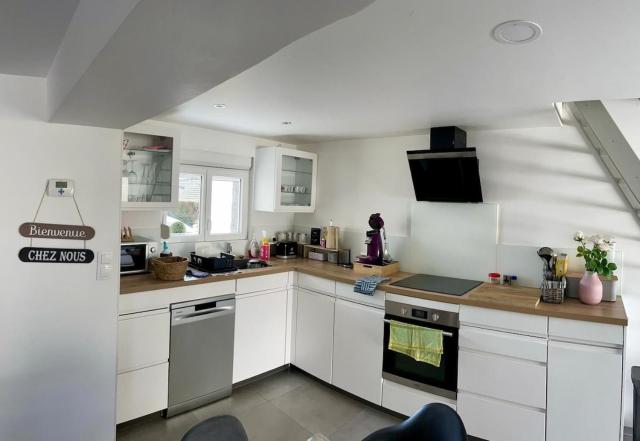Large single-family home with 4 large bedrooms