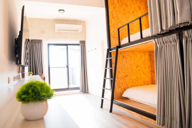 Chao Hostel