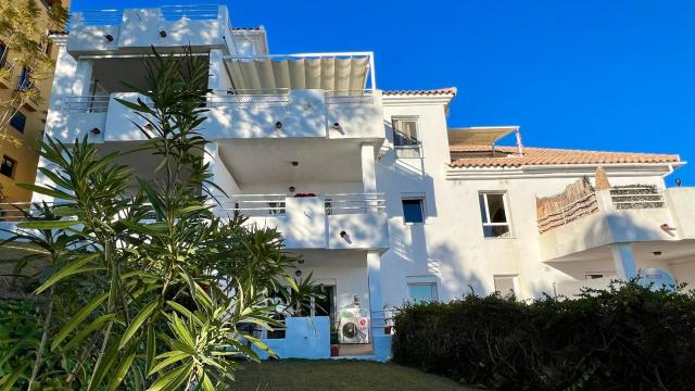 Estepona appartement vue mer avec terrasse sud