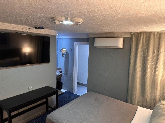Hotel TJ Plaza
