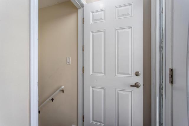 Bright & Modern 1 bedroom unit!
