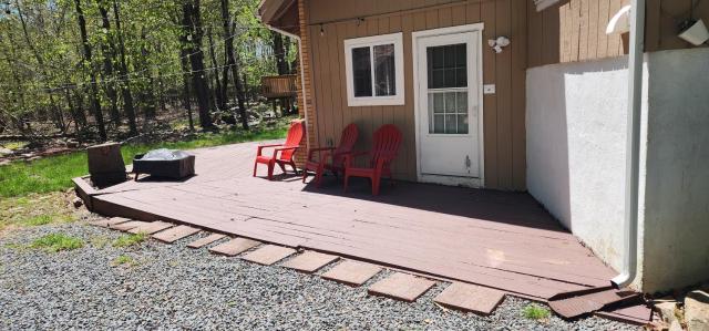 Cozy Pocono Escape