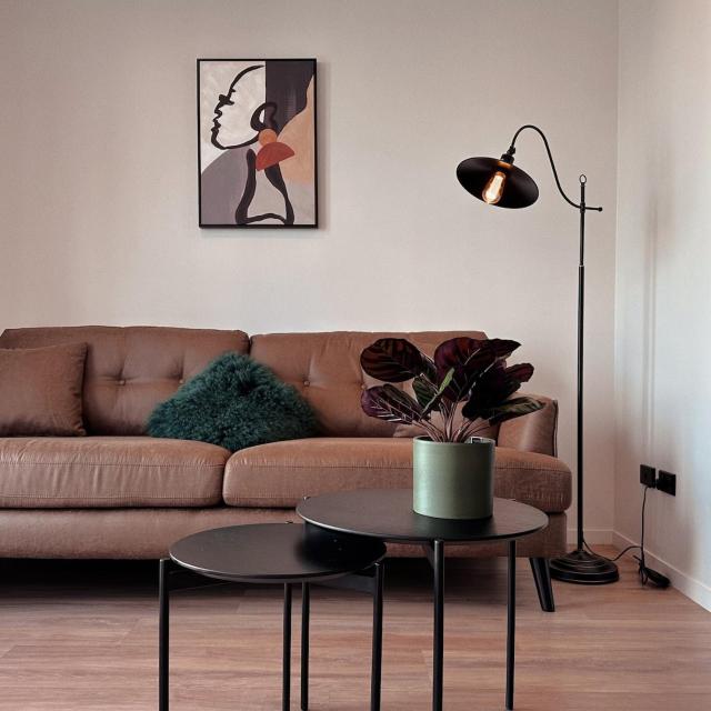 Elegant City Center Stay, Stylish Living