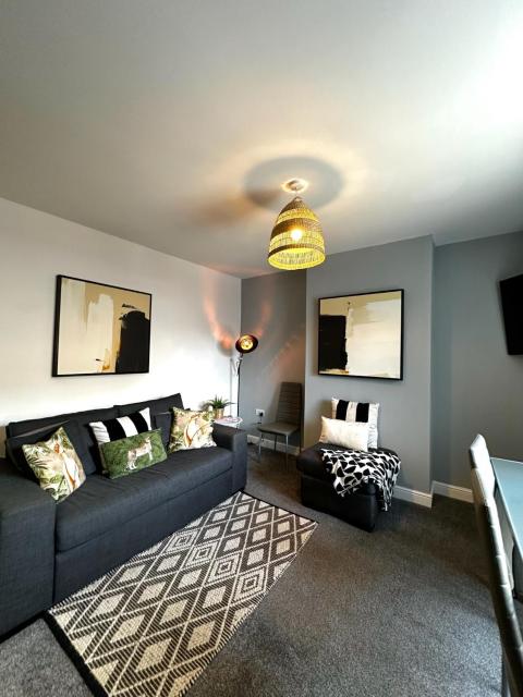 Ideal Wigan Base - 1BR for Cosy Stays