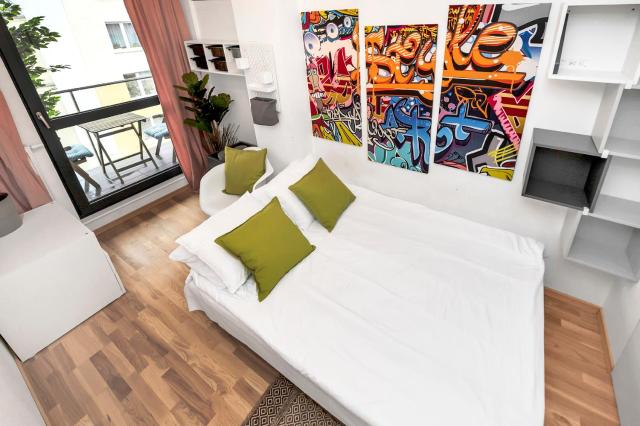 Lumina comfortable apartment with balcony