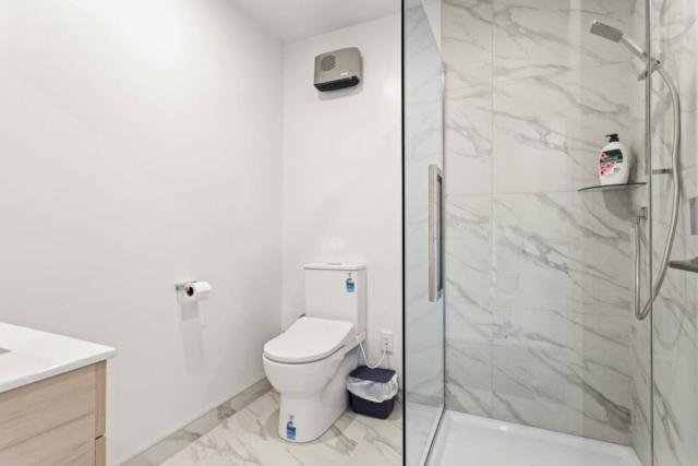 Well-styled Vibrant 2 Bed Home