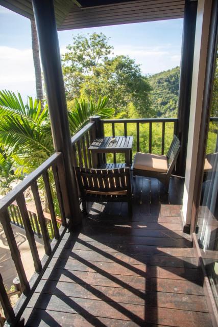 Baan Namtok 3 bedroom villa with private pool