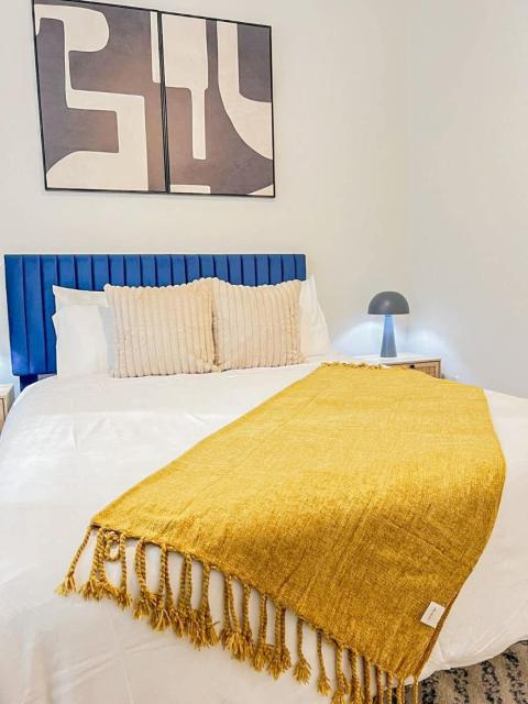 Lux 2BD Sofa Bed DT &UMN GYM Free Street parking