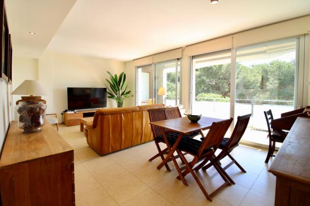 Hauzify I Apartament Pinars