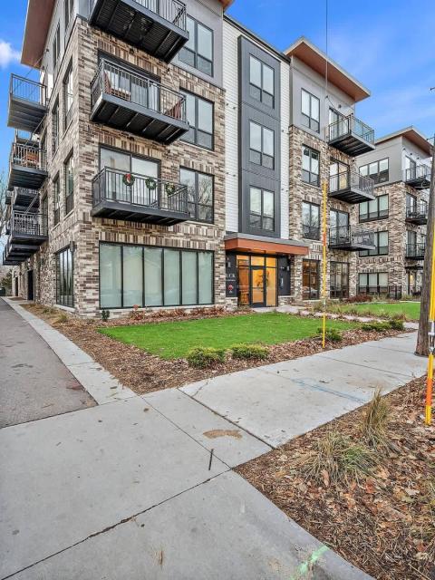 DT UMN New 1BD GYM Rooftop Free Parking