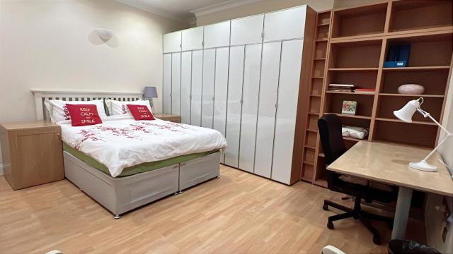 Central London Apartment for family upto 5