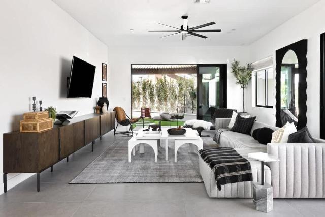 Old Town Modern by HOZHO
