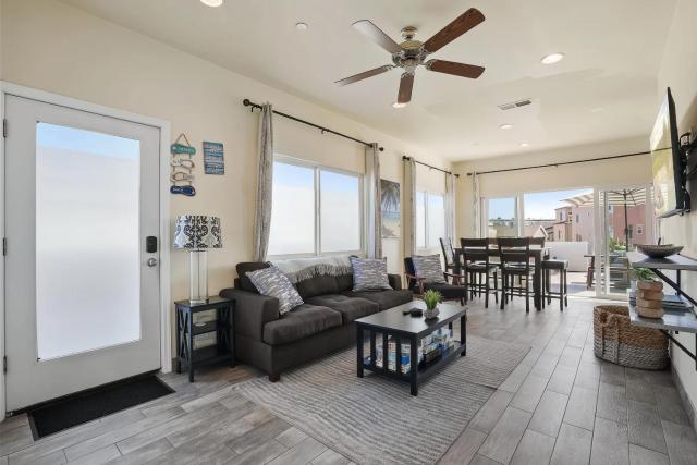 Ocean View Paradise w Private Patio & Spa