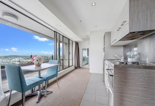Manakaea Views Penthouse Apartment free parking