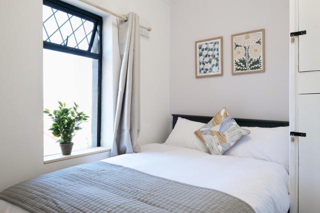 2 Bedroom house 12 Rutland