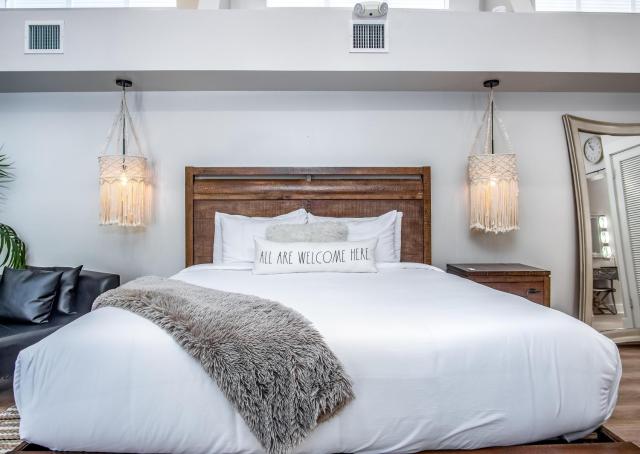 Atlantis House Suites