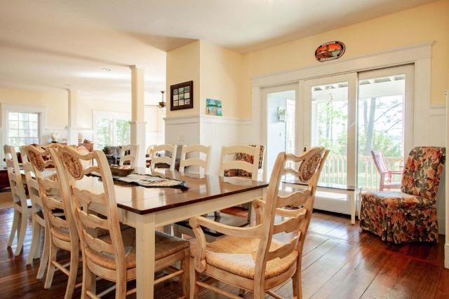 Chesapeake Waterfront - 7BR 5BA - Beach Pool Dock