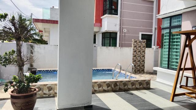 Rumah Jebat Guesthouse with Private Pool 5 Bedroom