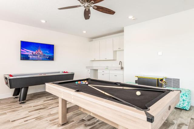 Beautiful Cottage With Private Pool Near Disney With Margaritaville Resort & Island H20 Access - 8153Su