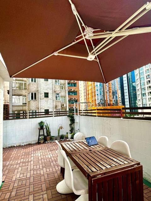 Standard studio Room with RoofTop near LKF central