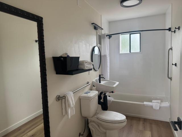 Richland Inn and Suites