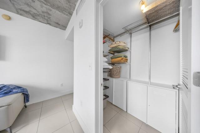 Midblock Midtown Miami High Floor 1B Suite W Spa Pool Gym