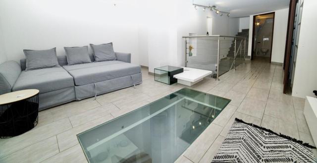 Le Beau-Mont Triplex moderne lit King Size proche Geneve