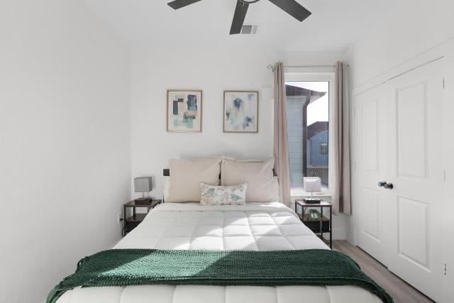 Luxe Heights 3BR Escape in Prime Location With Garage Access