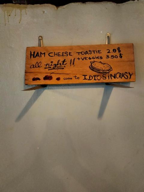 Idiosyncrasy Bar and Hostel
