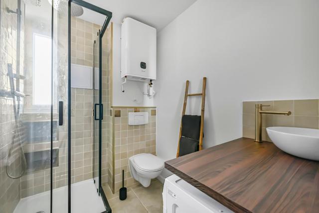 Appartement Rénové Proche La Défense