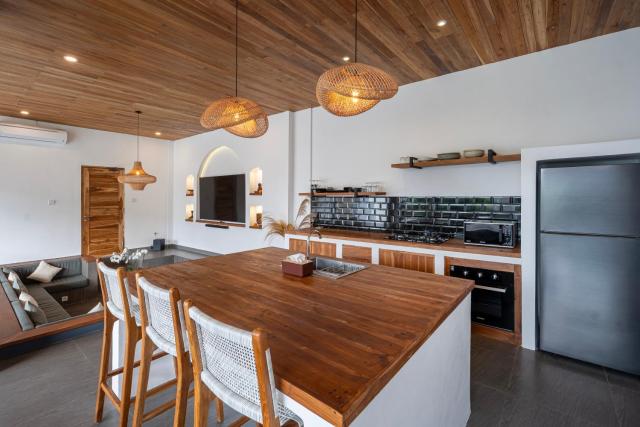Charming Minimalist 2-Bedroom Villa with Private Pool