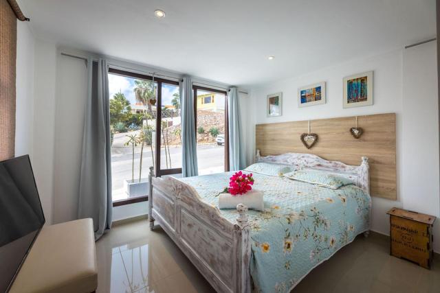 Apartment Lovely Rose with garden Jacuzzi