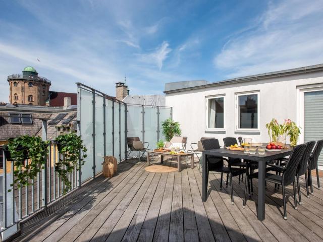 Leaves 4 - Precious 2-Bdr Apt in Central Copenhagen