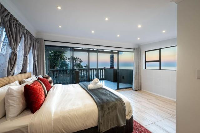 Spacious 3-Bedroom Retreat with Ocean View