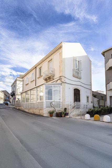 Lakkios charming suites and rooms