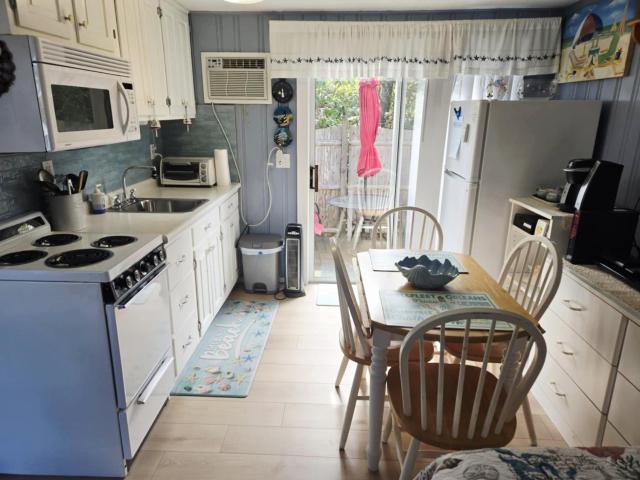 Studio in Dennis Port
