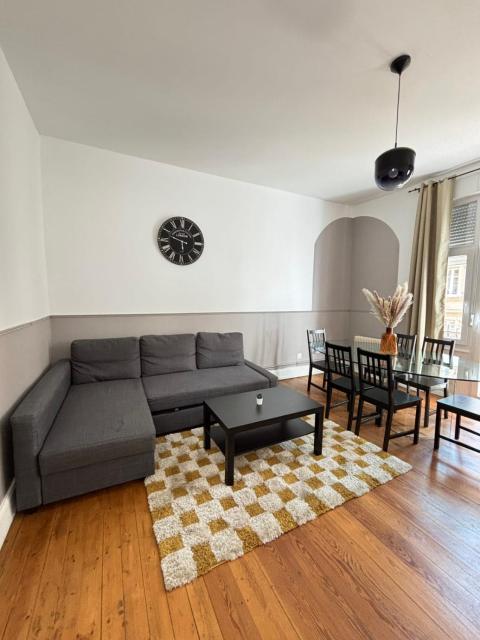 Soh Rent Appartement 3 proche gare et Centre de Strasbourg TV Wifi - Balcon