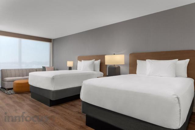 Hyatt House Mississauga / Airport Corp Center