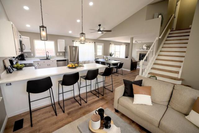 Pet Friendly Mtn Getaway Ping Pong Table King Bed