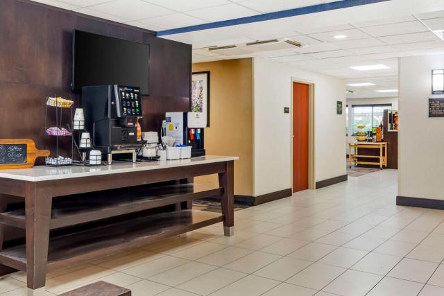 Best Western Plus Berkshire Hills Inn & Suites
