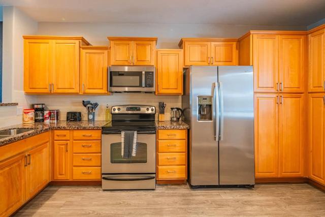 Extensive 2BD - ASU - Sloan Pk - WD - Parking - Sleeps 8