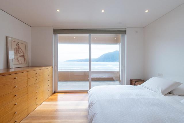 Luxury and tranquility facing the sea