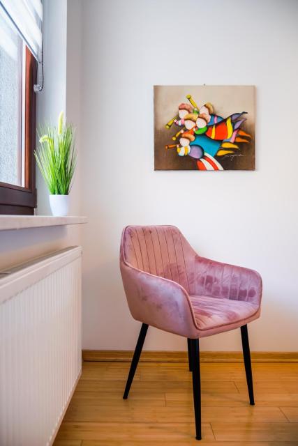 Mokotów Sunlight Apartment by BookingHost