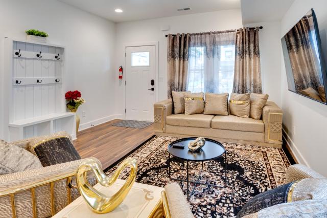 Deck: Central Indy Retreat in Walkable Location!