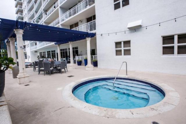 Cozy 2BR Apt at Brickell free parking