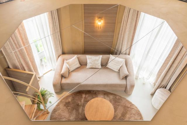 Unique 3 floor apartment with AC at Westerpark