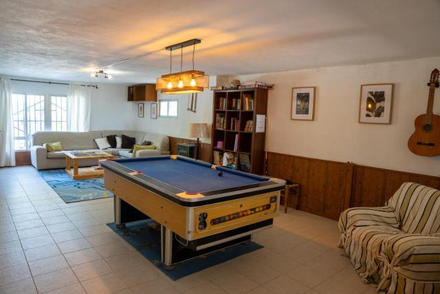 Beautiful Villa with huge private pool and vineyard view