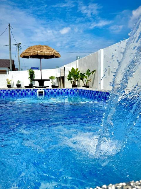 Lapang Tuju Private Pool Homestay